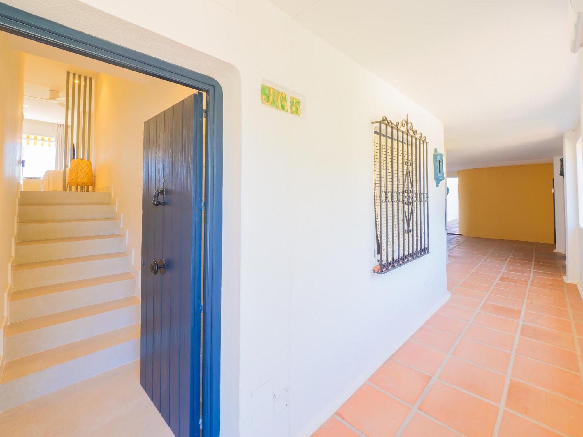 Apartment Cubo's Estudio Cabopino Port & Parking