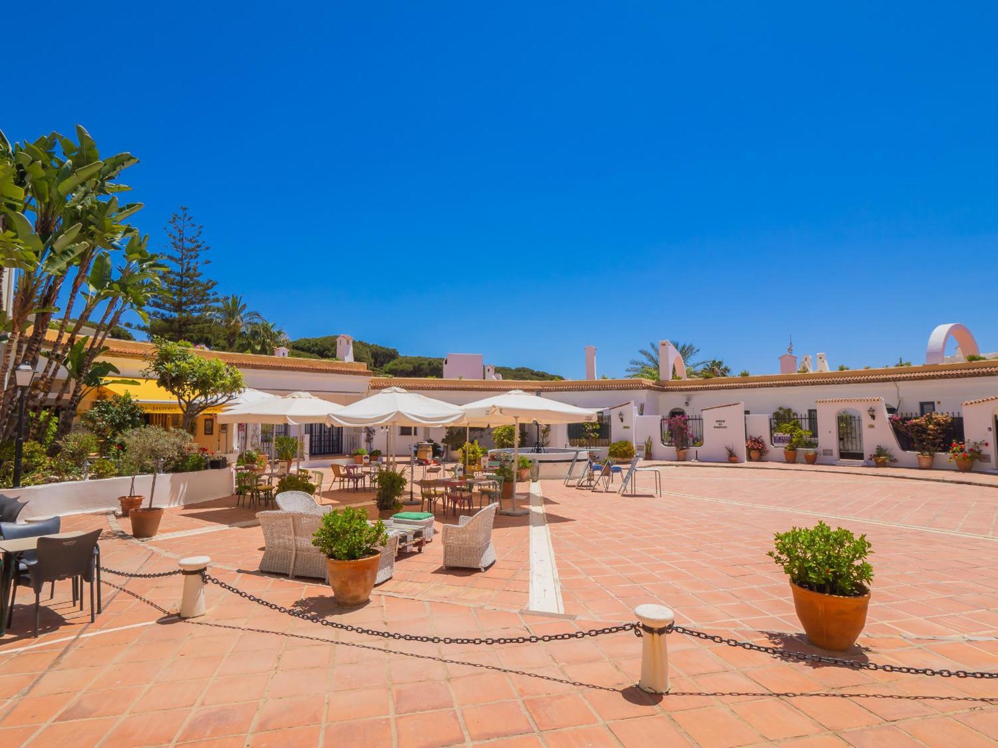 Cubo's Estudio Cabopino Port & Parking Apartment *